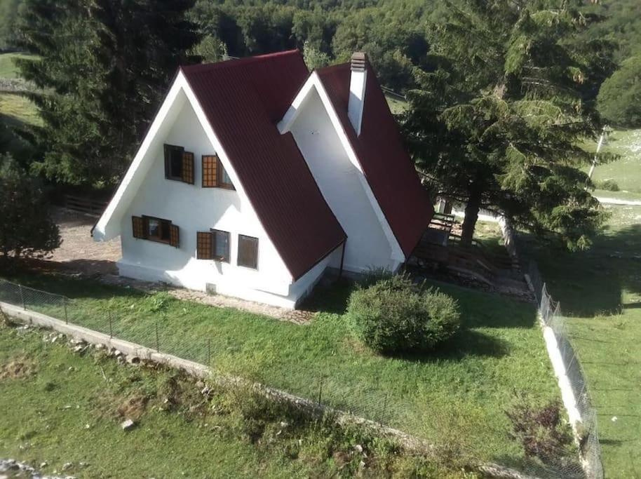 Chalet Edelweiss Marsia-Tagliacozzo 1500Mt Vila Exterior foto